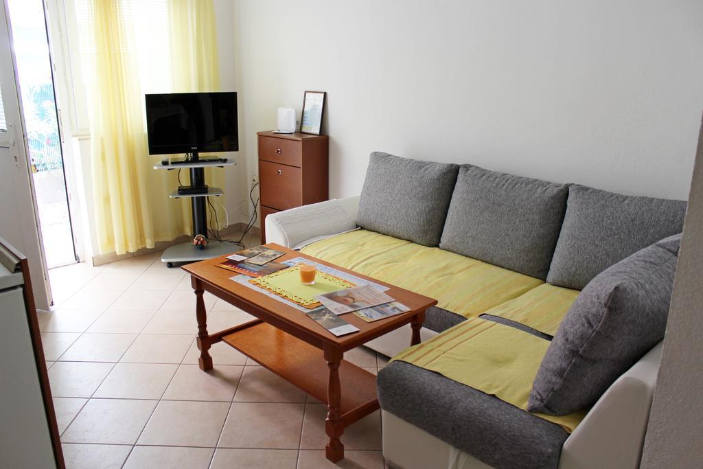 Apartments Petric Makarska Eksteriør bilde