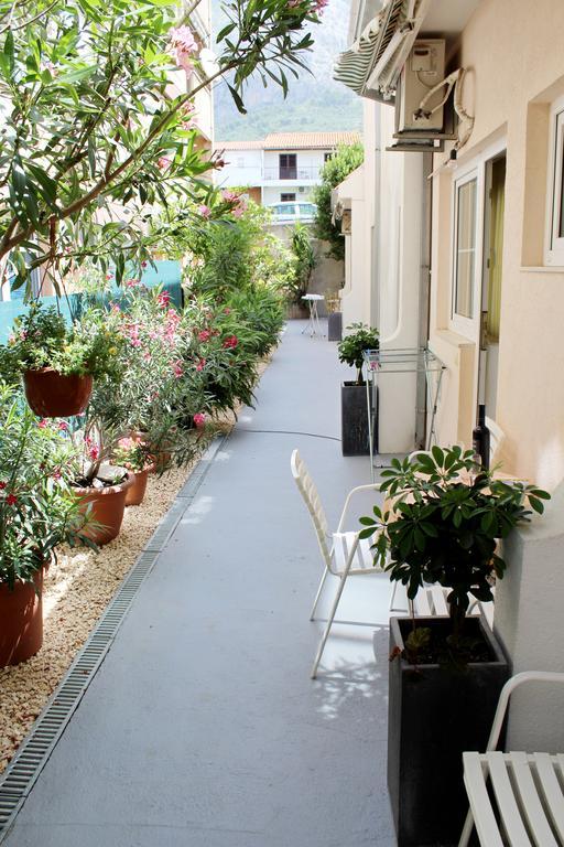 Apartments Petric Makarska Eksteriør bilde